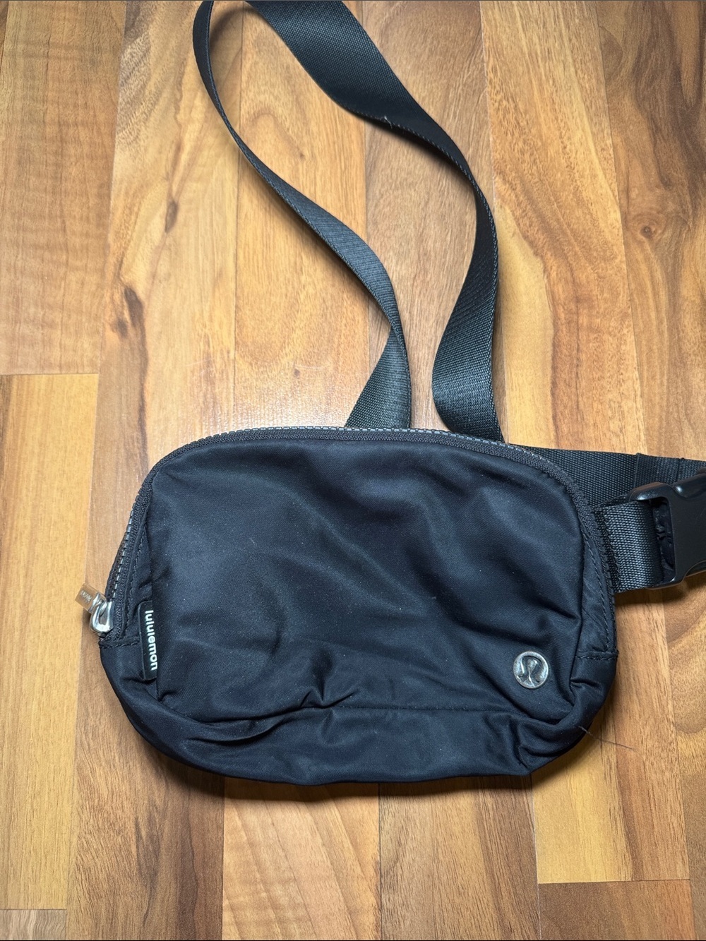 lululemon athletica Black Crossbody Belt Bag fanny bag